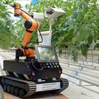 农业机器人：履带式果蔬采摘机器人